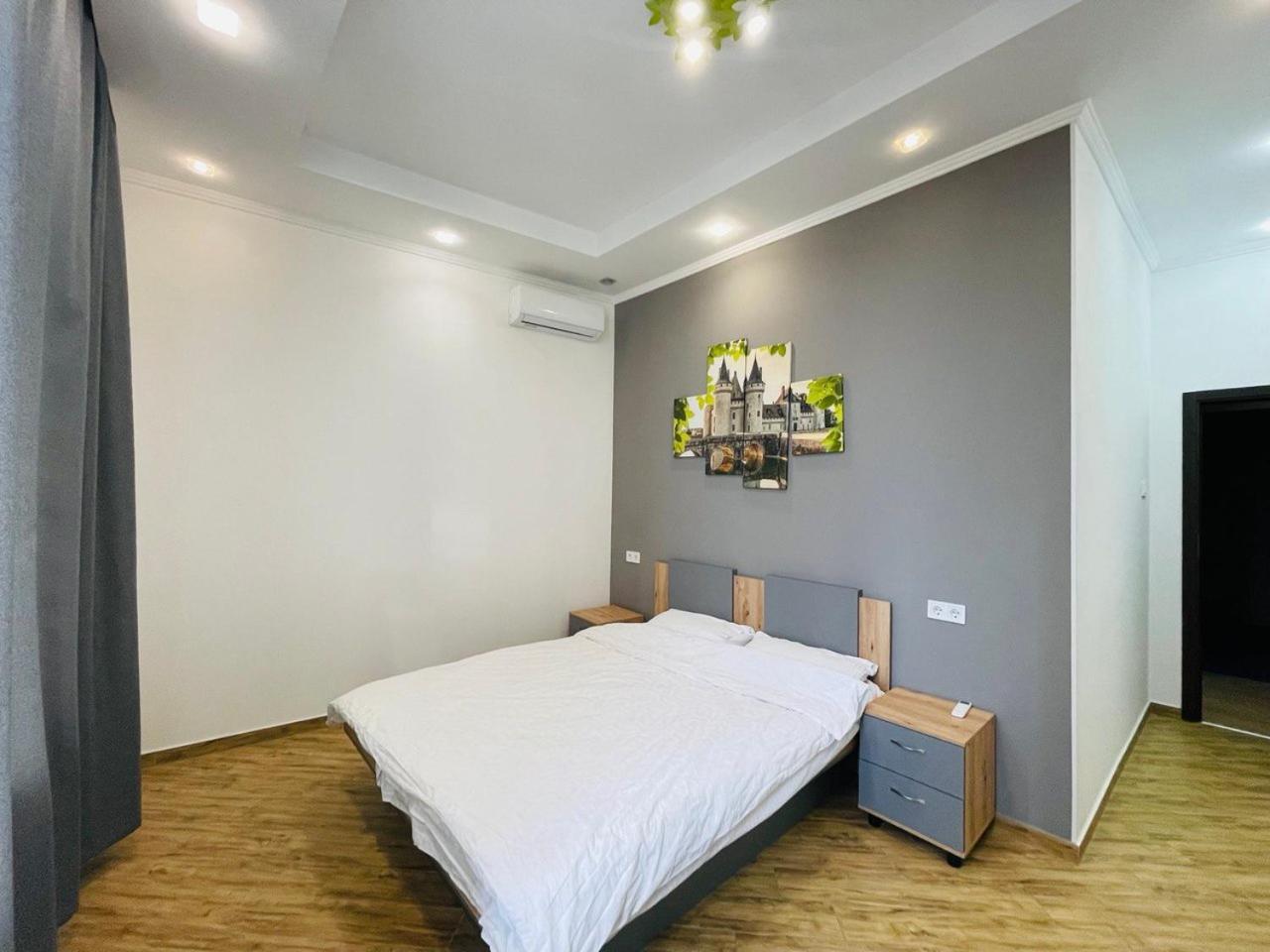 Apartment For Rent In The City Center Of Kharkiv K18 Elinaflats Екстериор снимка