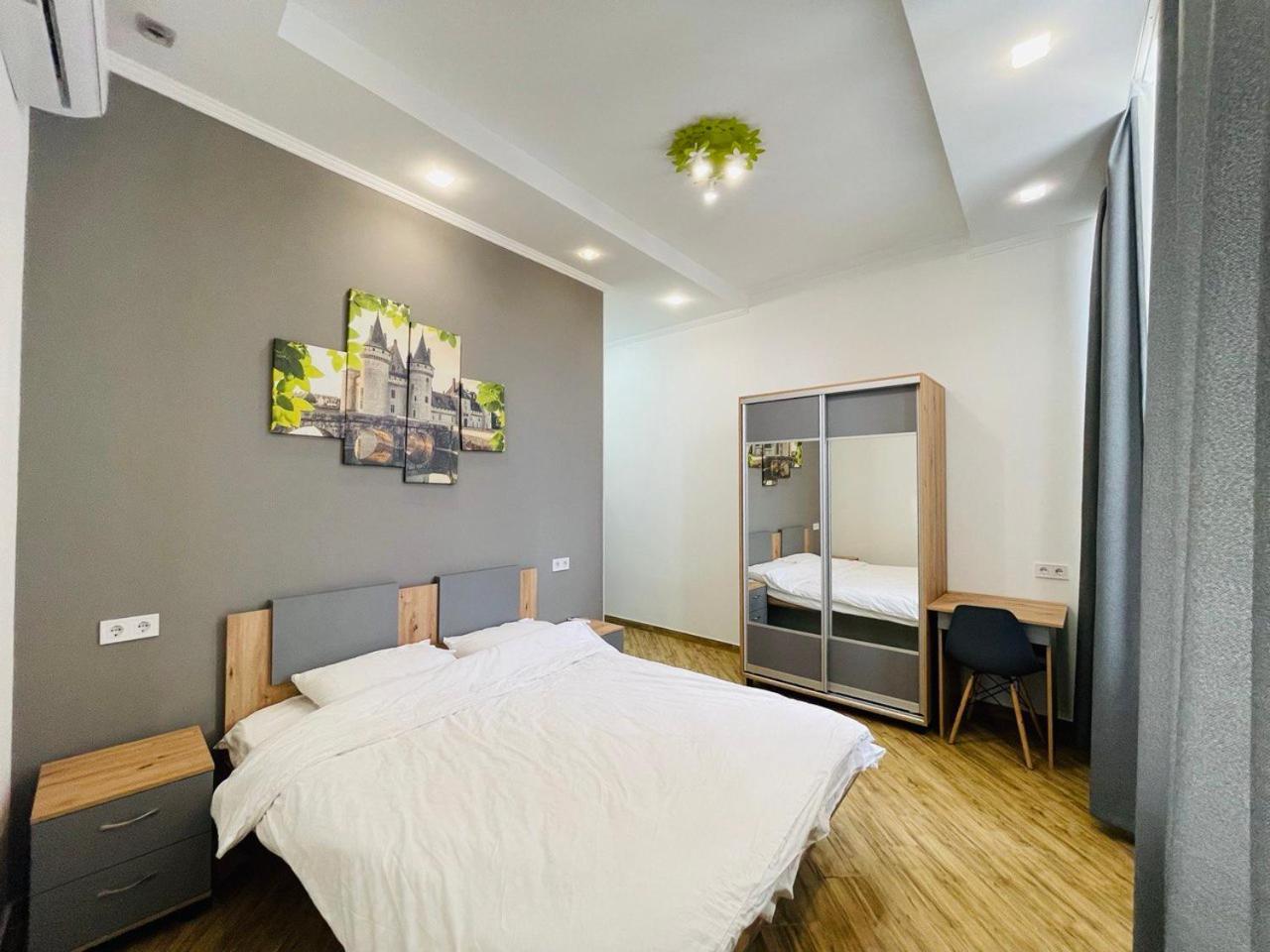 Apartment For Rent In The City Center Of Kharkiv K18 Elinaflats Екстериор снимка